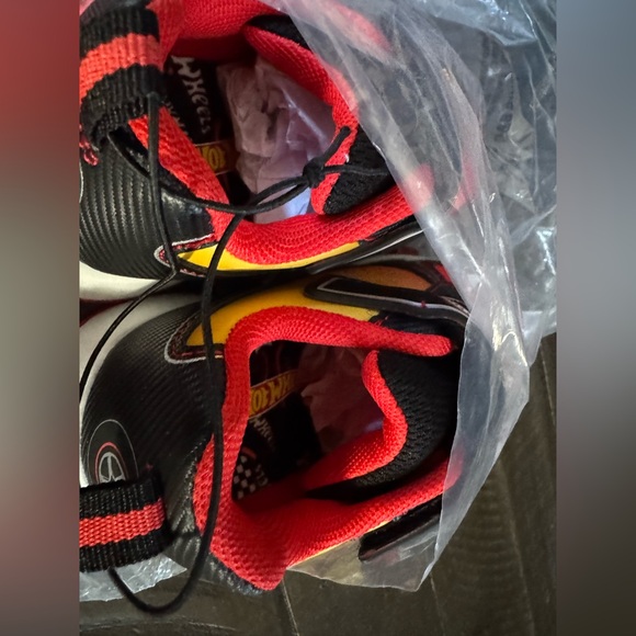 New Hot Wheels light up sneakers Toddler Boy Sz 9 Red Black Race cars 9T - Picture 13 of 14